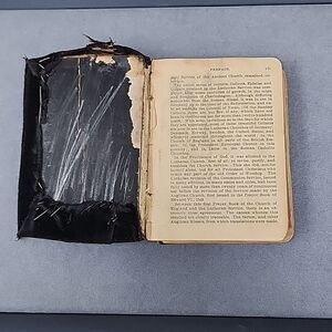 Vintage Catholic Guide Bible